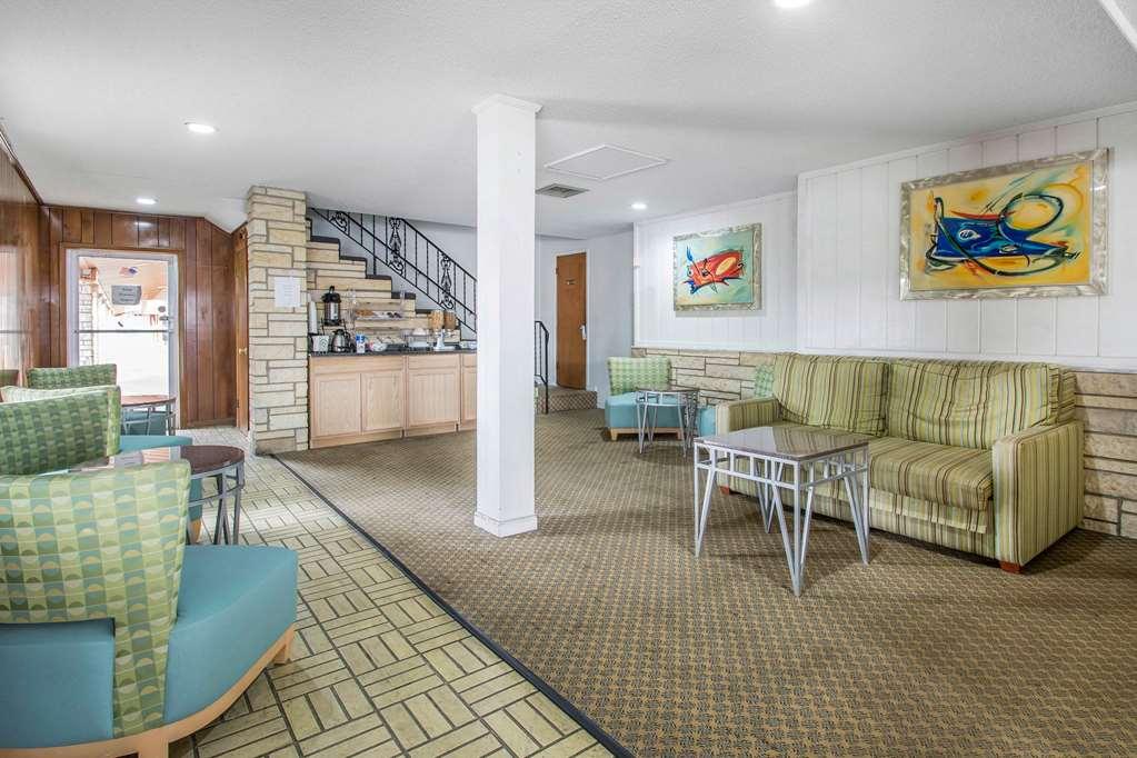 Rodeway Inn & Suites Winter Haven Chain Of Lakes Interiør billede