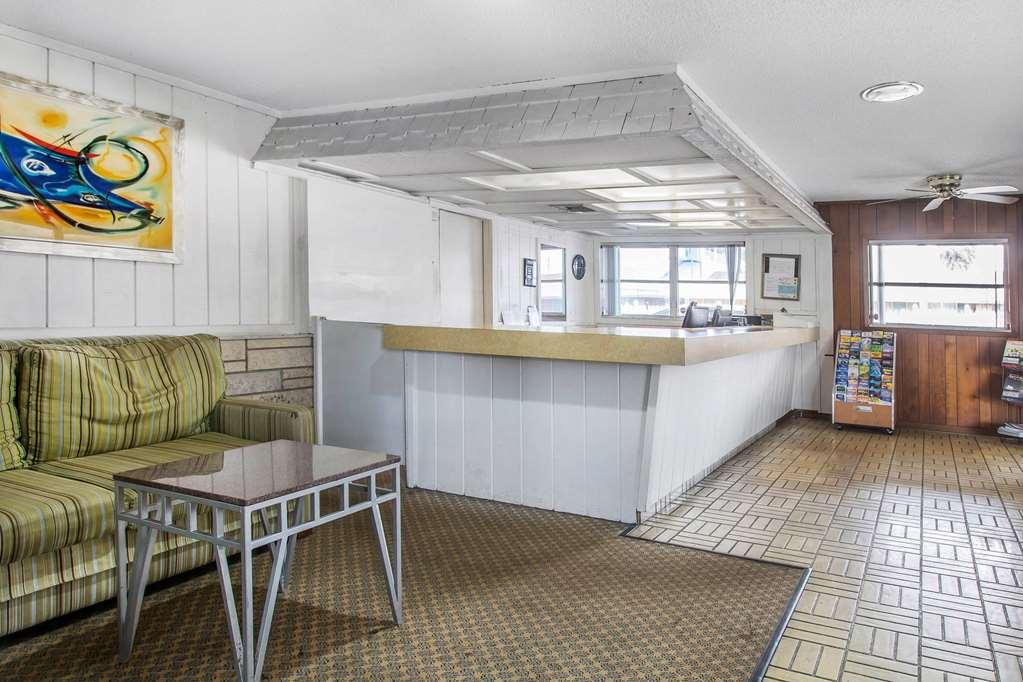 Rodeway Inn & Suites Winter Haven Chain Of Lakes Interiør billede