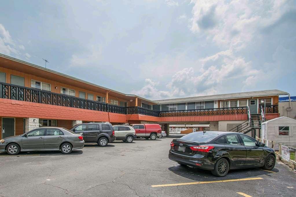 Rodeway Inn & Suites Winter Haven Chain Of Lakes Eksteriør billede