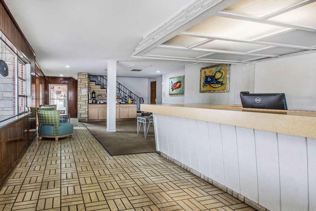 Rodeway Inn & Suites Winter Haven Chain Of Lakes Interiør billede