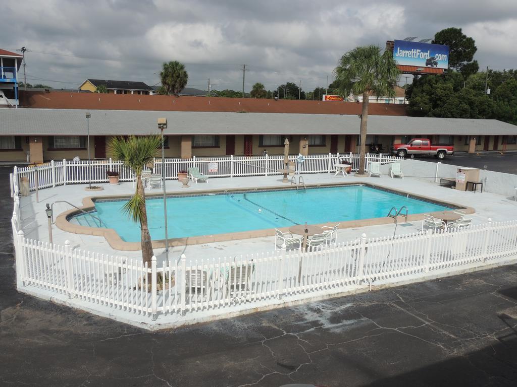 Rodeway Inn & Suites Winter Haven Chain Of Lakes Værelse billede