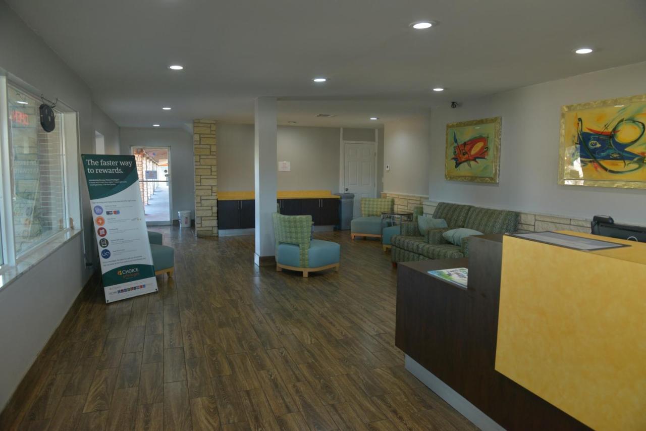 Rodeway Inn & Suites Winter Haven Chain Of Lakes Eksteriør billede