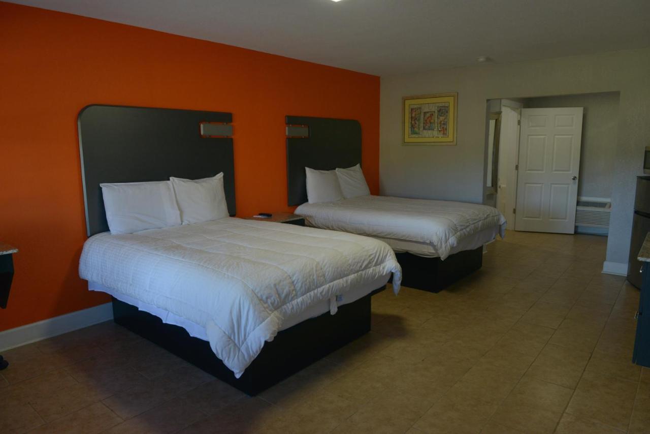 Rodeway Inn & Suites Winter Haven Chain Of Lakes Eksteriør billede
